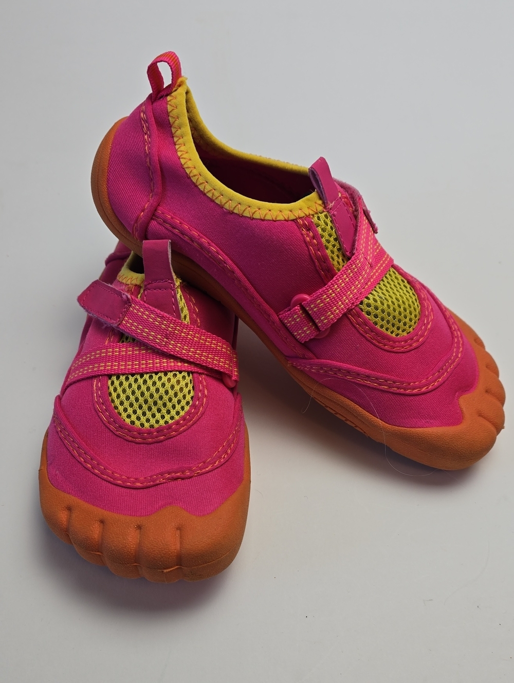 OP Water Shoes Youth Size Large 2-3